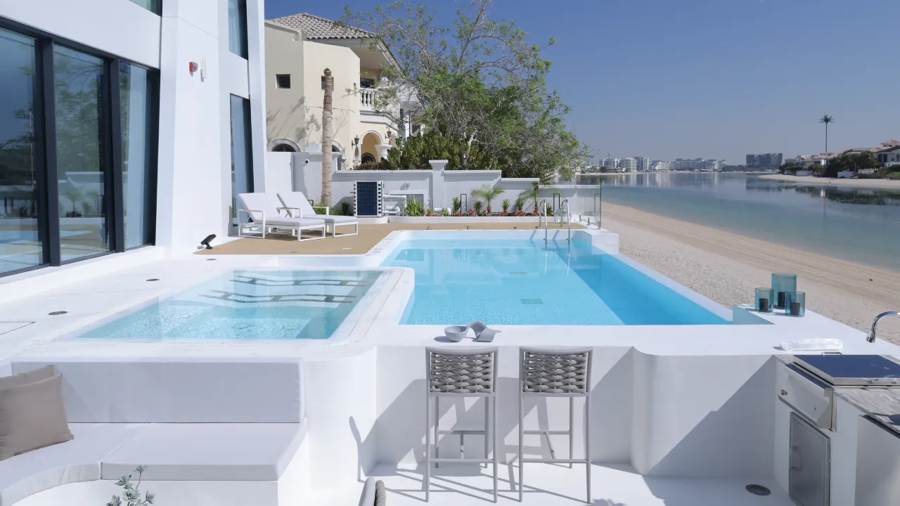 Swimming pool construction and renovation for a villa in Dubai